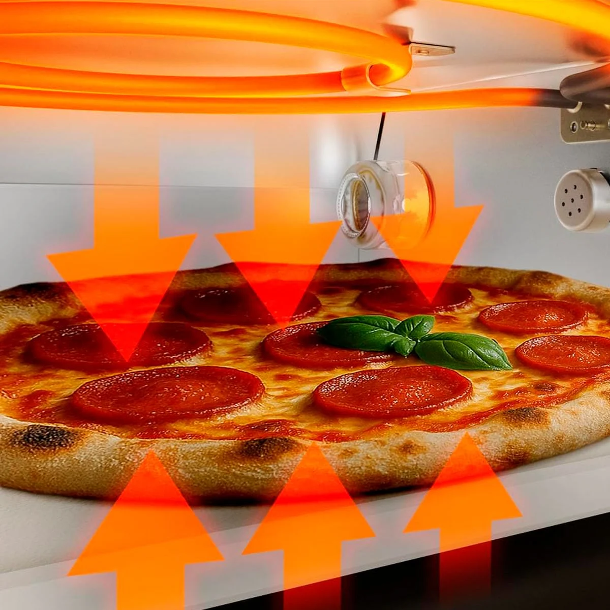 Une pizza pepperoni sur la pierre du Princess 112780, chauffée par le dessus et par le dessous